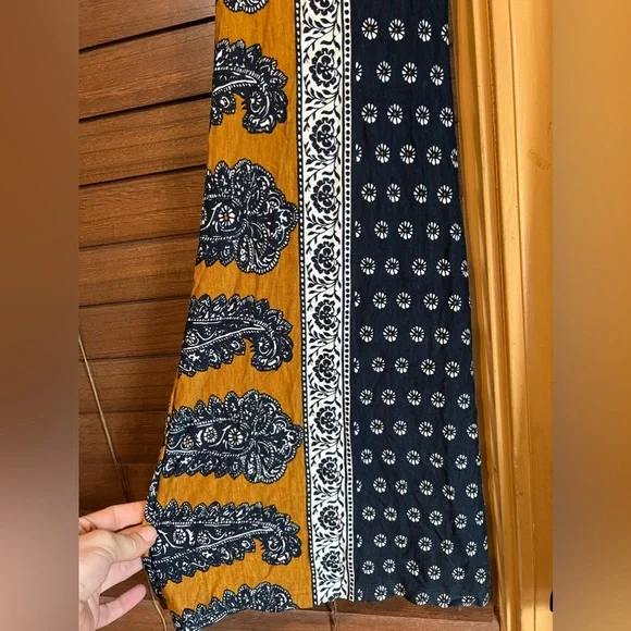 S Novella Royale Janis Bell Bottoms in Navy Daisy - Picture 6 of 10